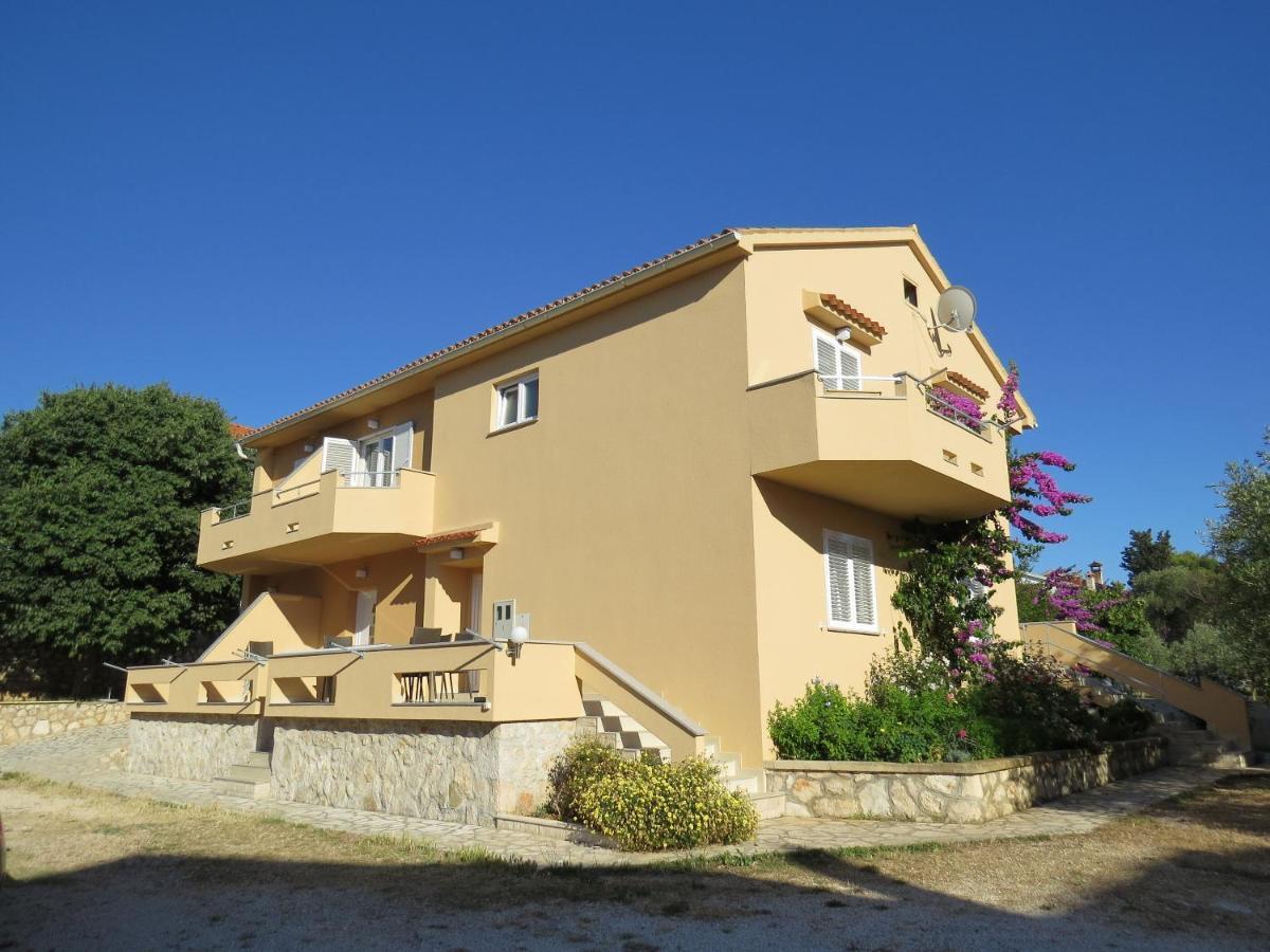 Apartments Edo Novalja Exterior foto