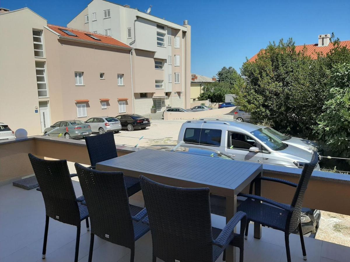 Apartments Edo Novalja Exterior foto